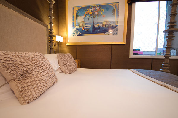 Karma Sanctum Soho Compact Room