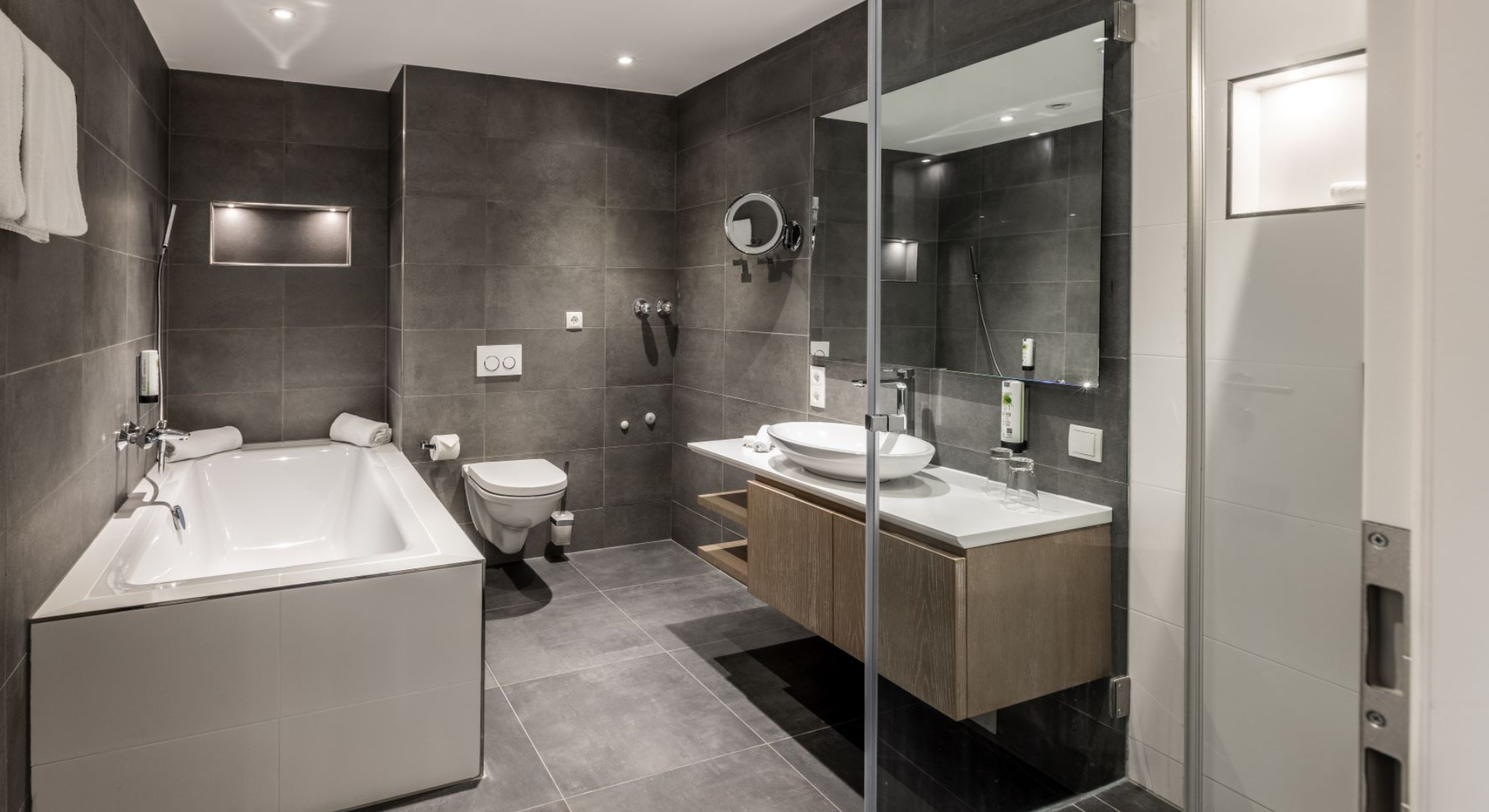 Karma Bavaria Deluxe Suite 3 Bedrooms