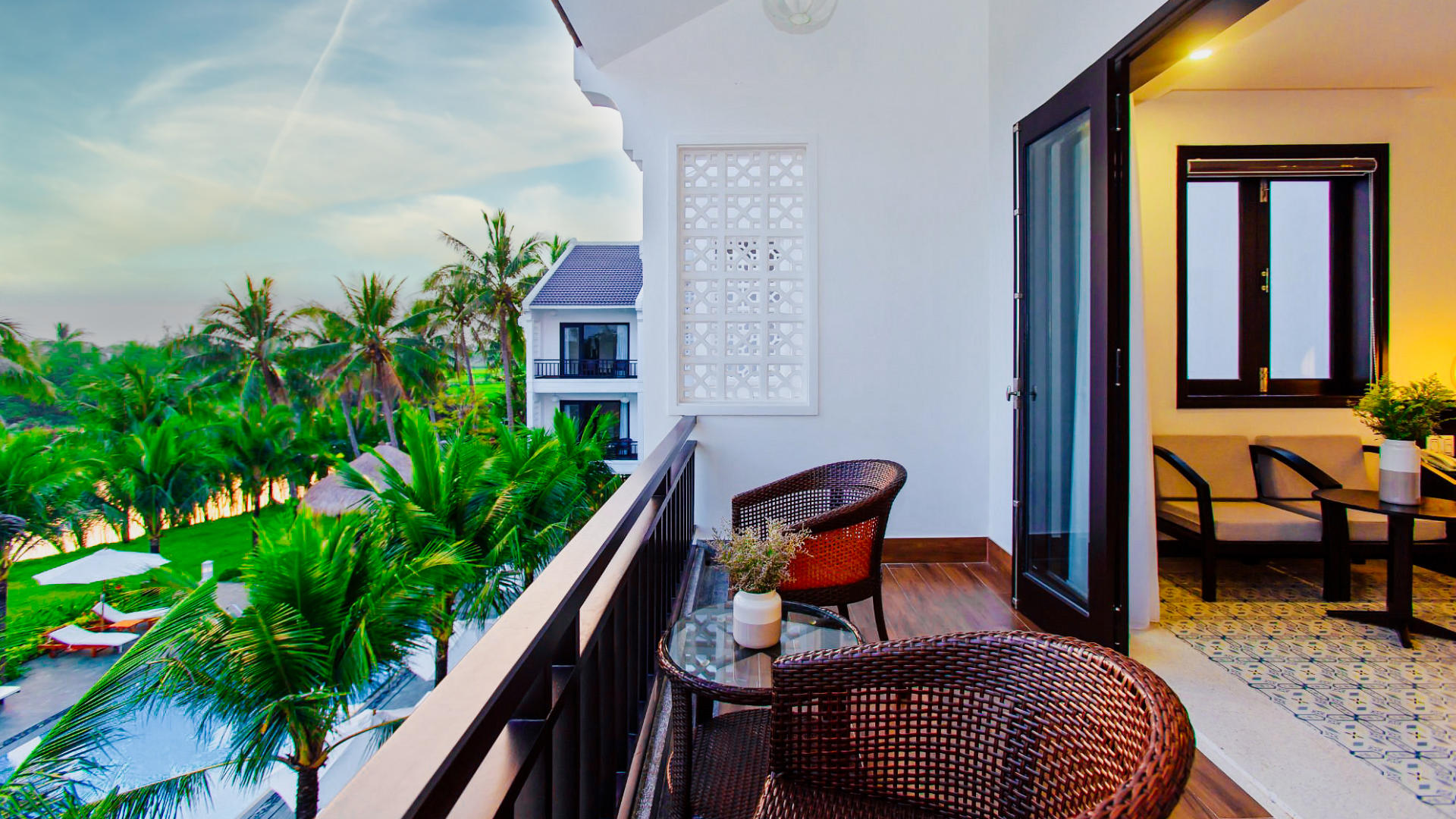 Gallery Karma Song Hoai