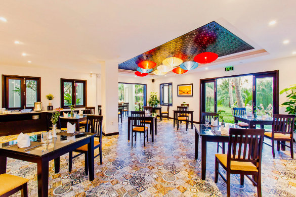 Karma Song Hoai Restaurant & Bar