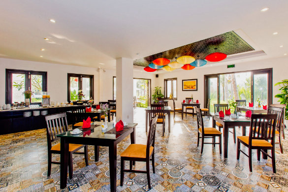 Karma Song Hoai Restaurant & Bar