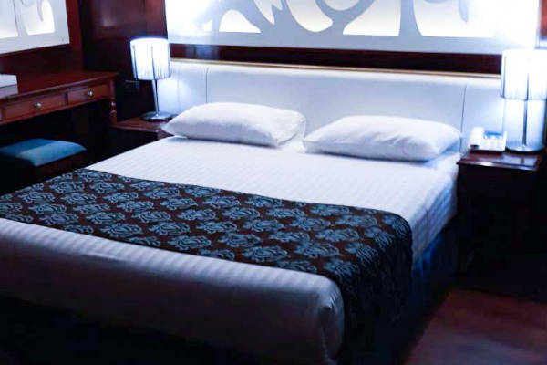 Karma Karnak Cabin Double